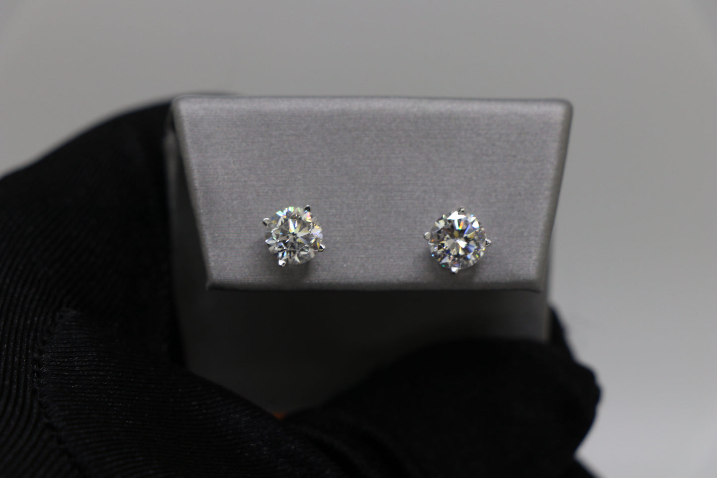 1 Carat Diamond Solitaire Stud Earrings