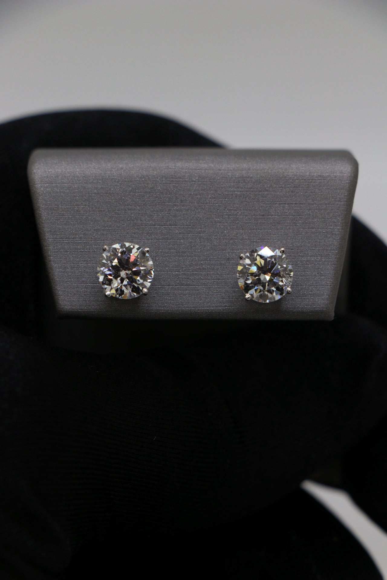 3 Carat Diamond Solitaire Stud Earrings