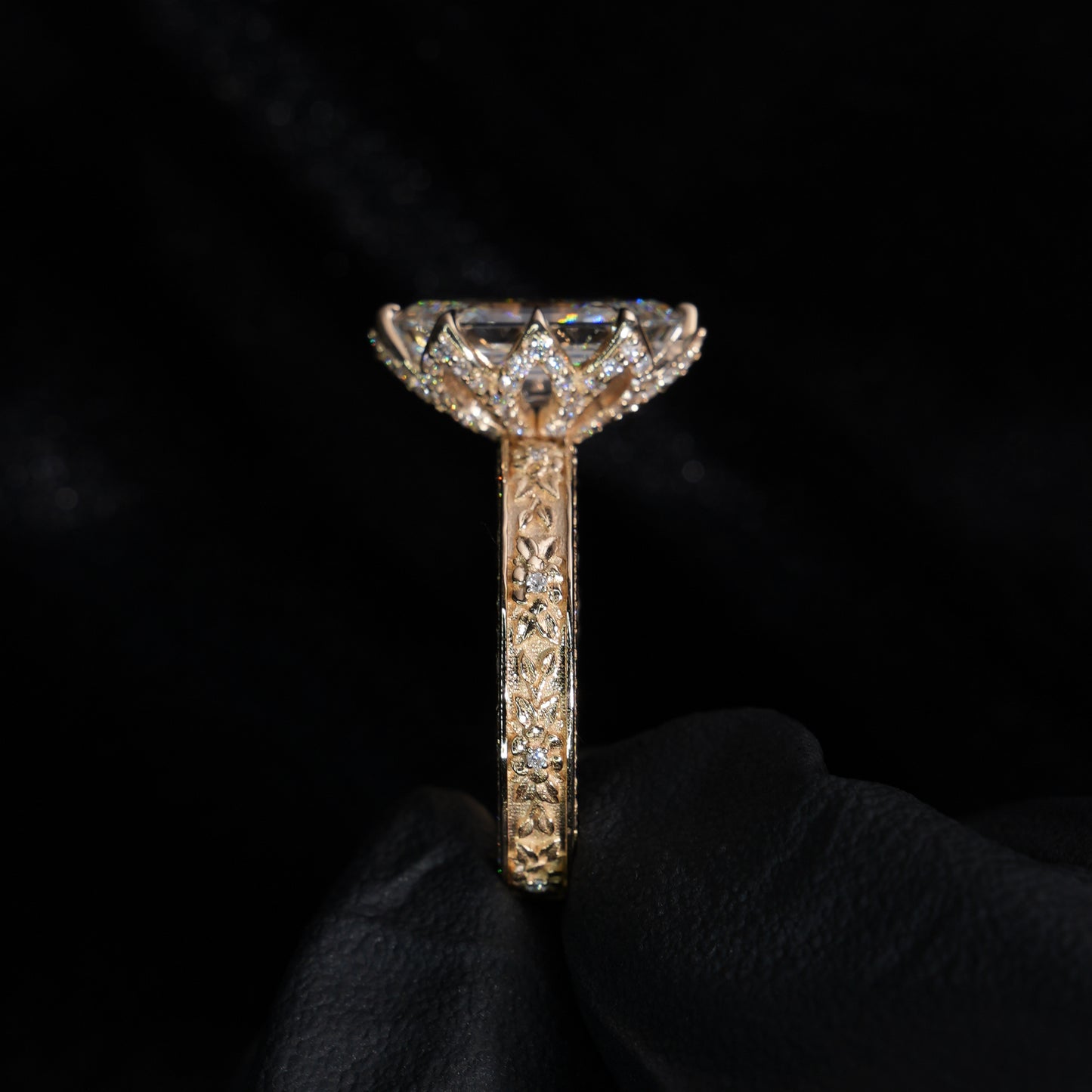 Signature Floral - Dutch Marquise (Elongated Hexagon)
