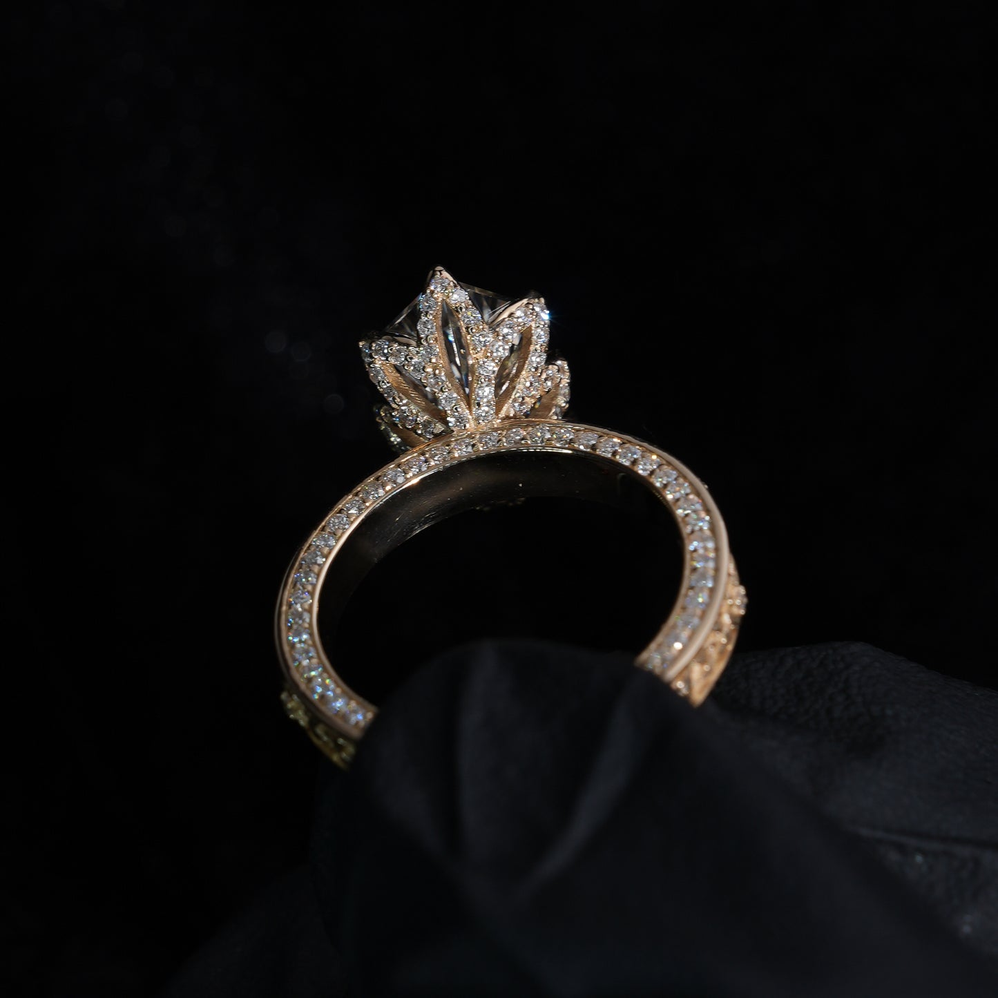 Signature Floral - Dutch Marquise (Elongated Hexagon)