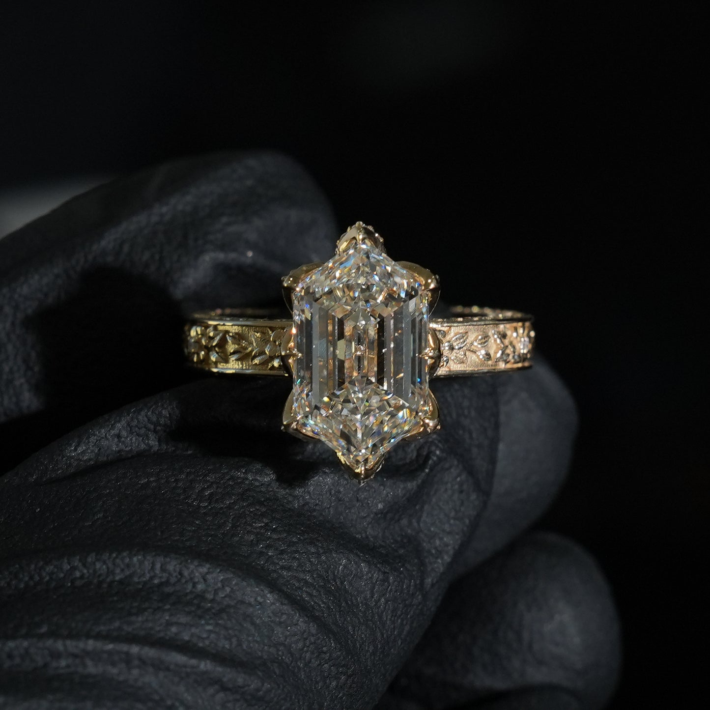 Signature Floral - Dutch Marquise (Elongated Hexagon)