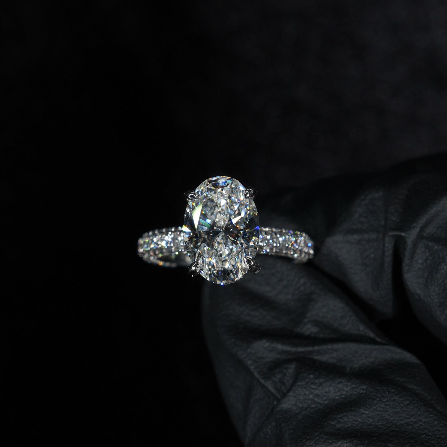 Trinity Pavé - Oval Cut