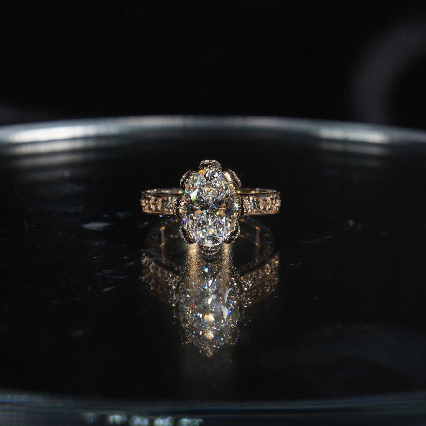 Signature Floral - Oval Cathedral