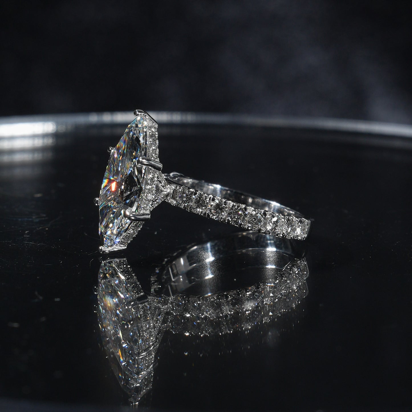 Classic Pavé - Marquise