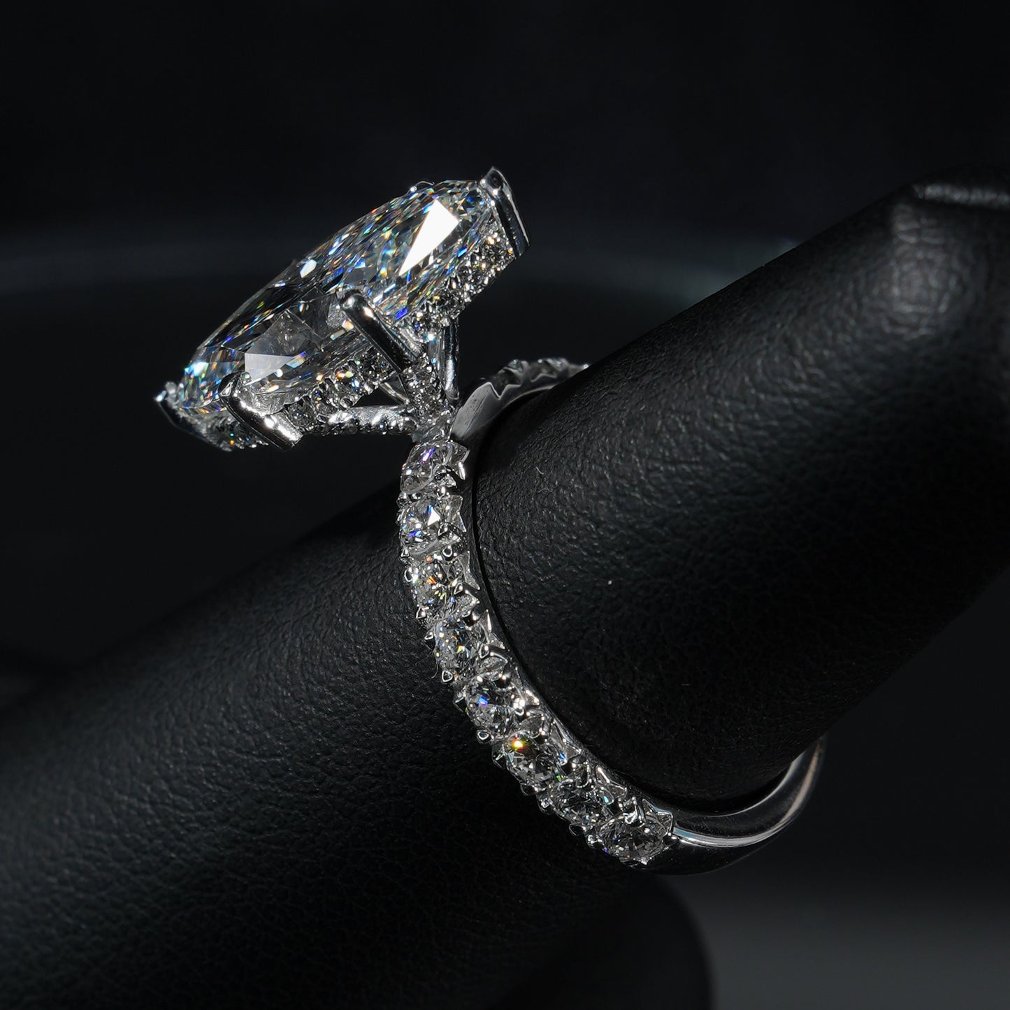 Classic Pavé - Marquise