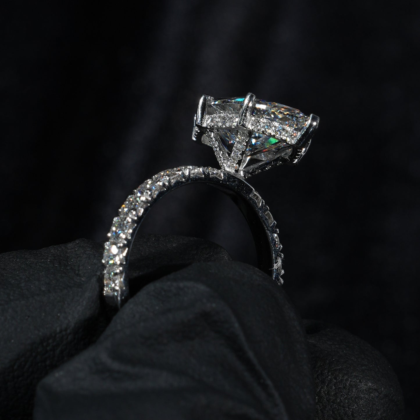 Classic Pavé - Marquise